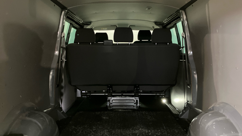 Volkswagen Transporter T32 Lwb Diesel 2.0 TDI 150 Highline Kombi Van